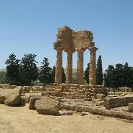 Oda ve Kahvaltı Statua Del Commissario Montalbano Yak\u0131n\u0131ndaki En Iyi Hangileri? *